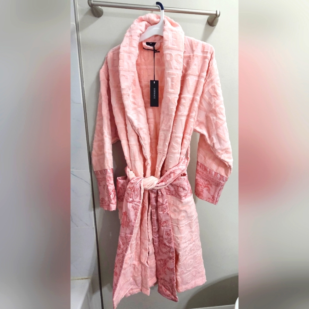 Women's pink Versace robe